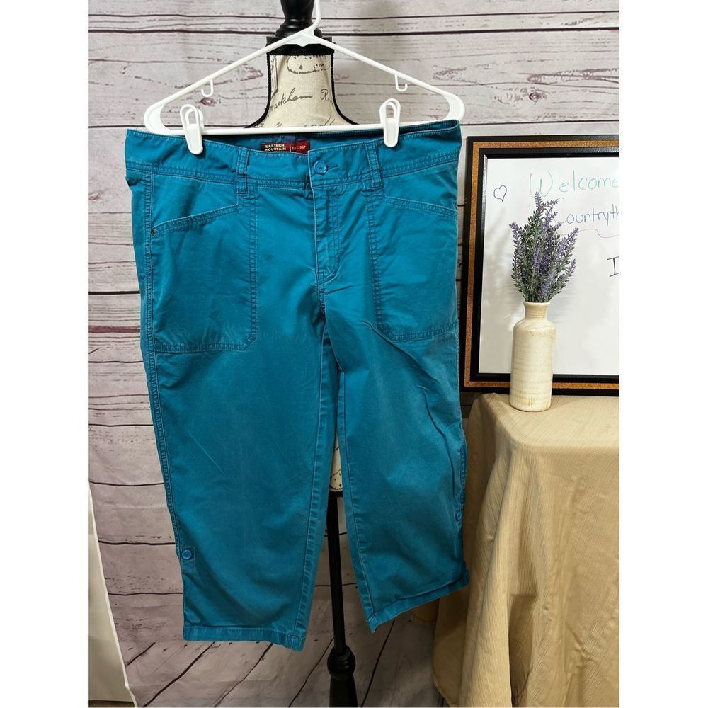 Eastern Mountain Sports size 10‎ cropped blue pants